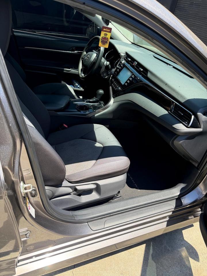 2019 Toyota Camry Le - Image 5