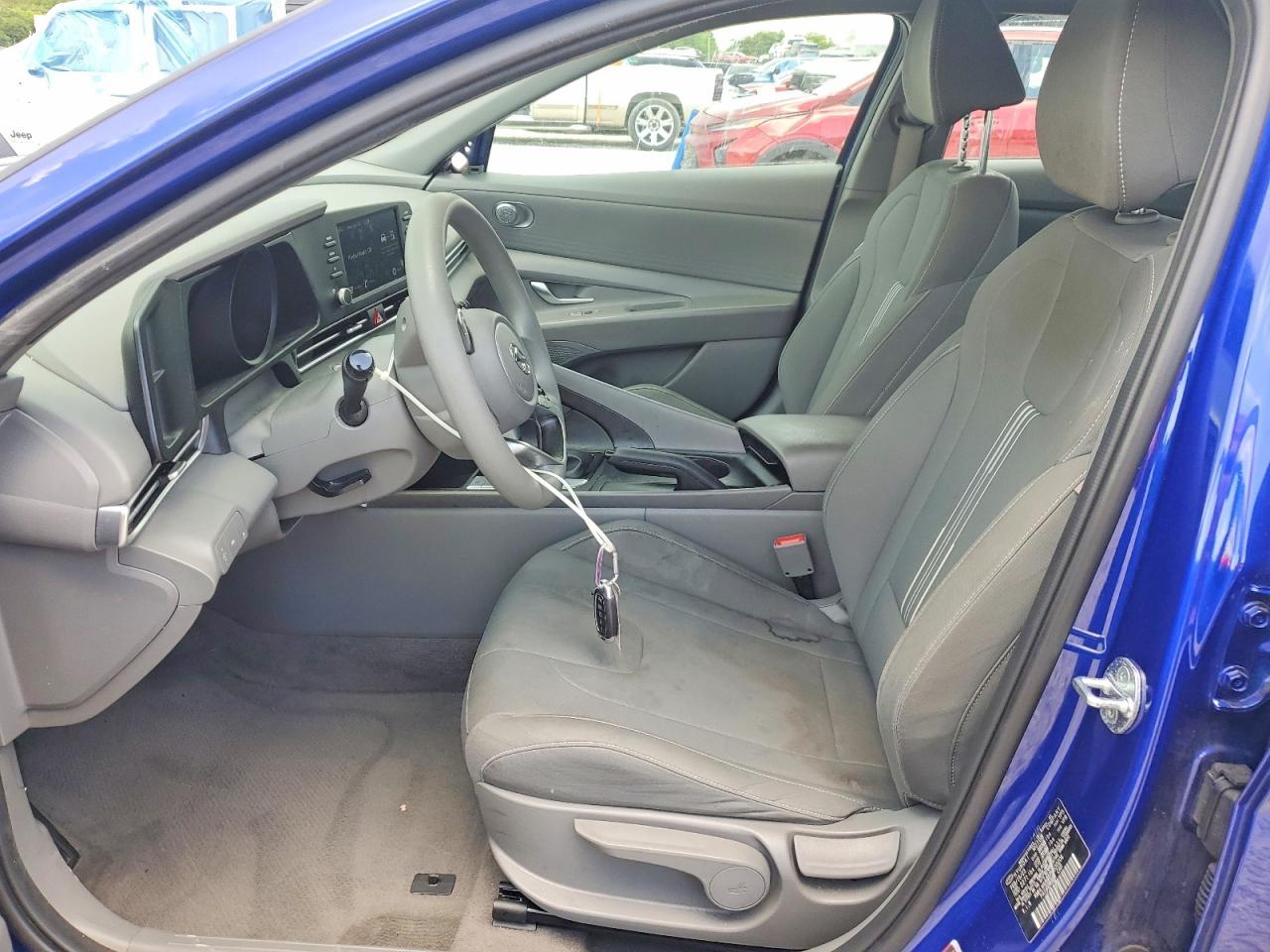 2023 Hyundai Elantra Sel - Фото 7