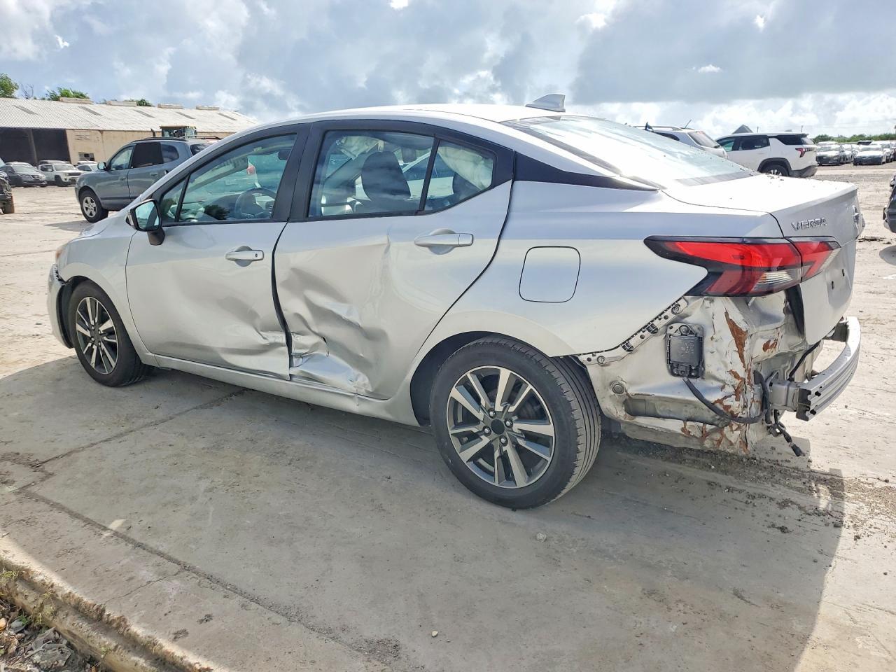 2021 Nissan Versa Sv - Image 2
