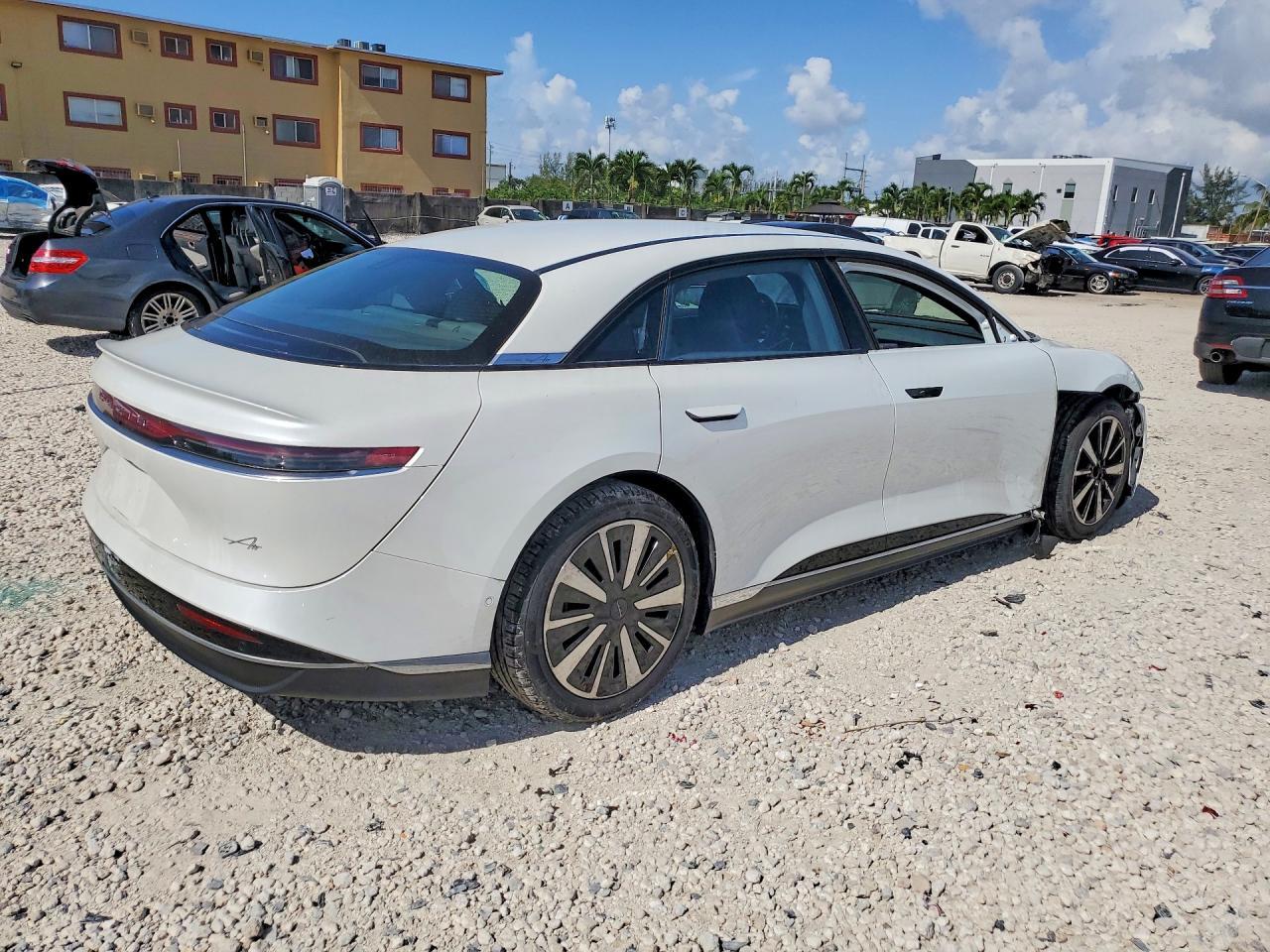 2024 Lucid Motors Air Pure - Фото 3