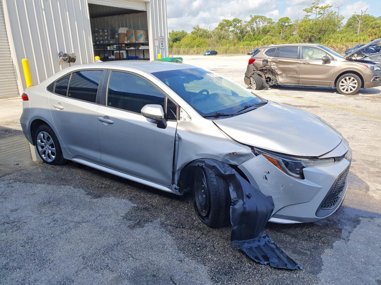 2022 Toyota Corolla Le - Фото 4