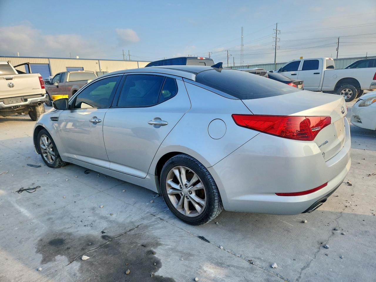 2013 Kia Optima Ex - Image 2