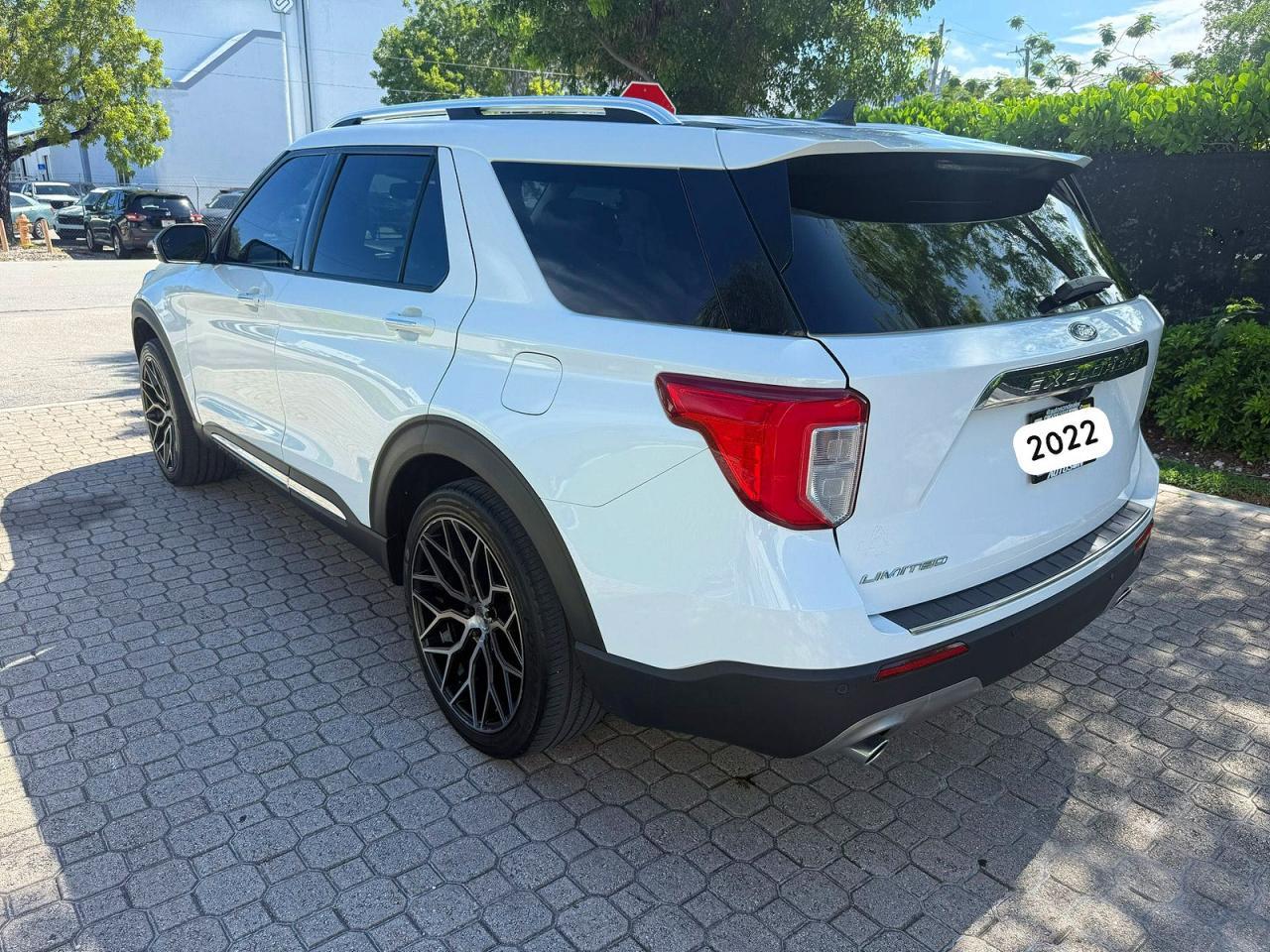 2022 Ford Explorer Limited - Фото 3