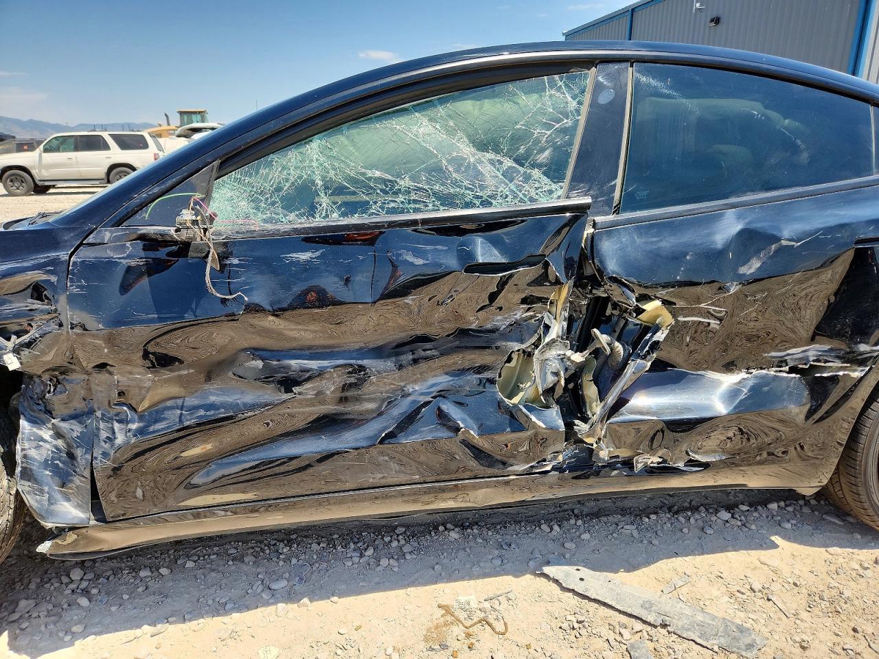 2022 Tesla Model 3 - Image 7