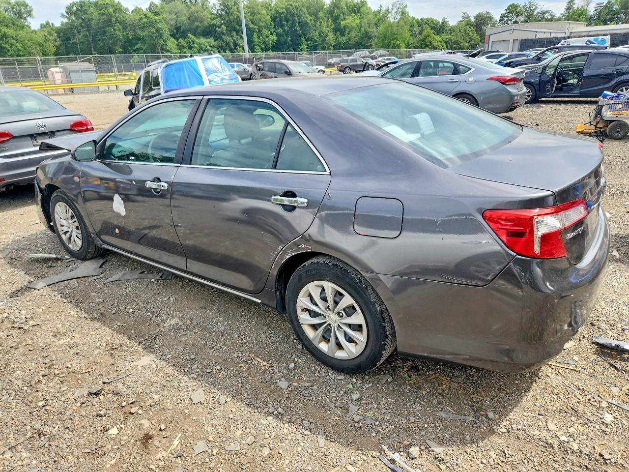 2012 Toyota Camry Le - Image 2