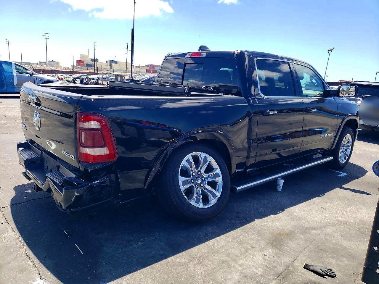 2022 Ram 1500 Longhorn - Фото 3