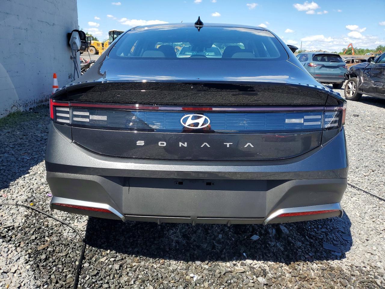 2025 Hyundai Sonata Se - Фото 6