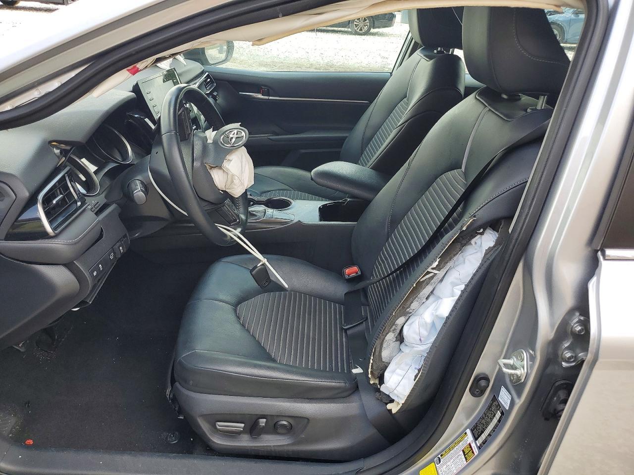 2022 Toyota Camry Se - Фото 7
