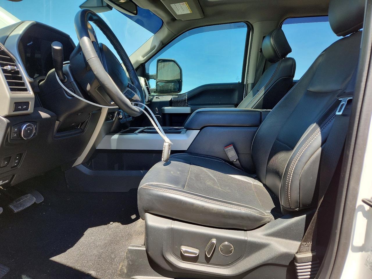 2019 Ford F350 Super Duty - Фото 7