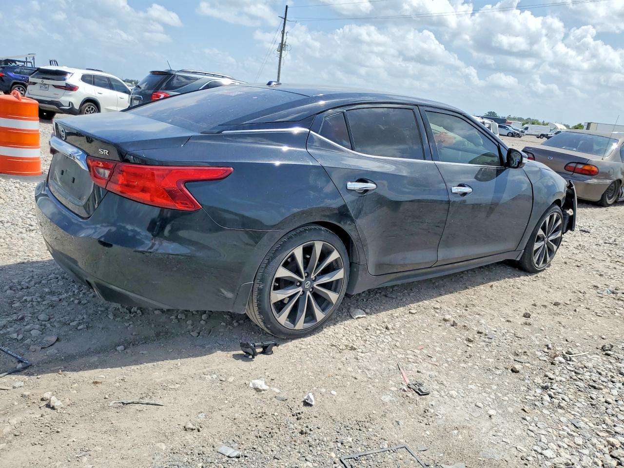 2016 Nissan Maxima 3.5 Sr - Image 3