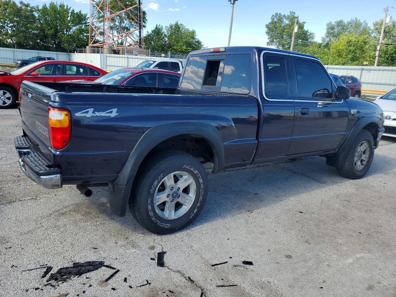 2001 Mazda B3000 Cab Plus - Image 3