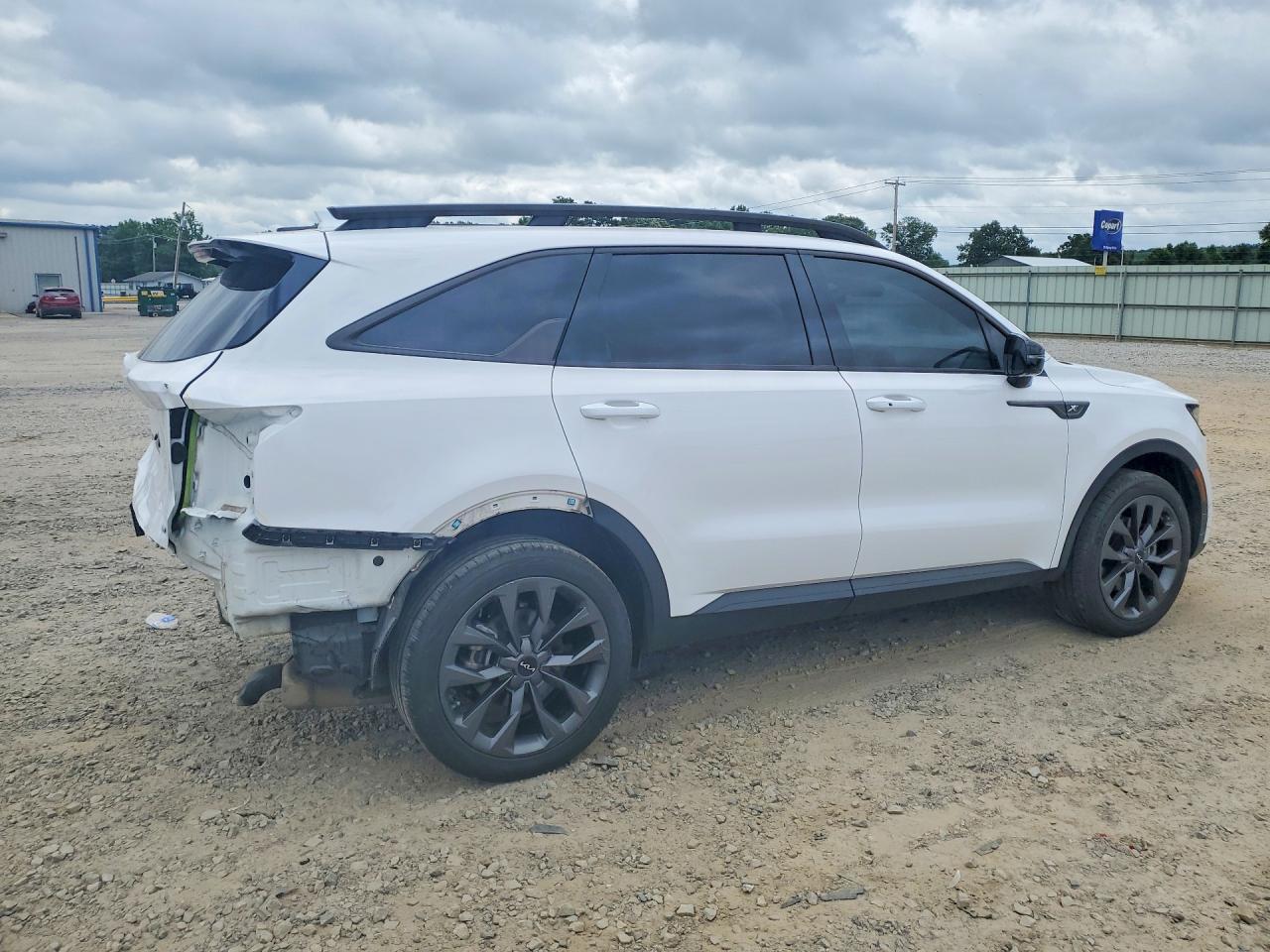 2023 Kia Sorento Ex - Image 3