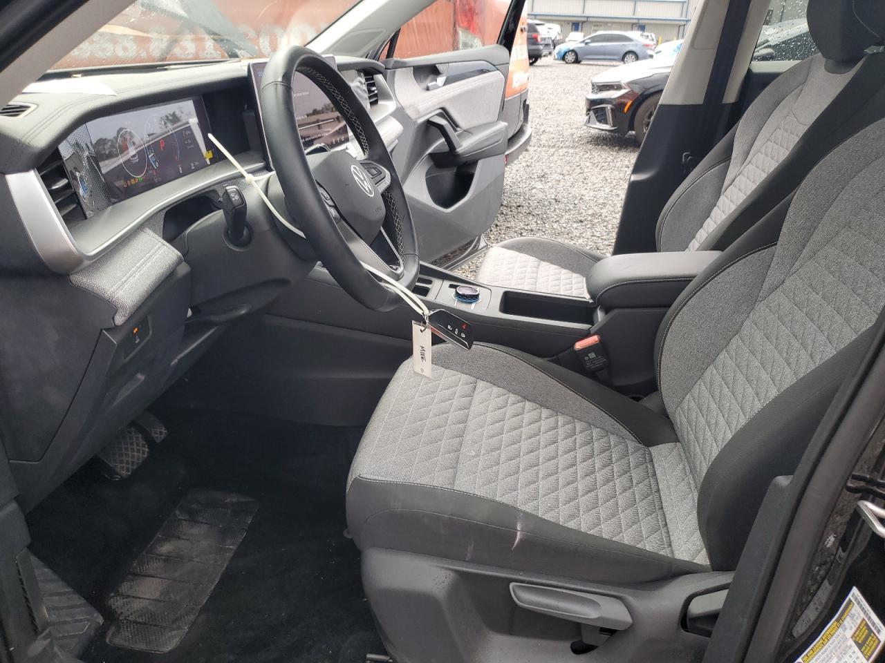2026 Volkswagen Tiguan S - Фото 7