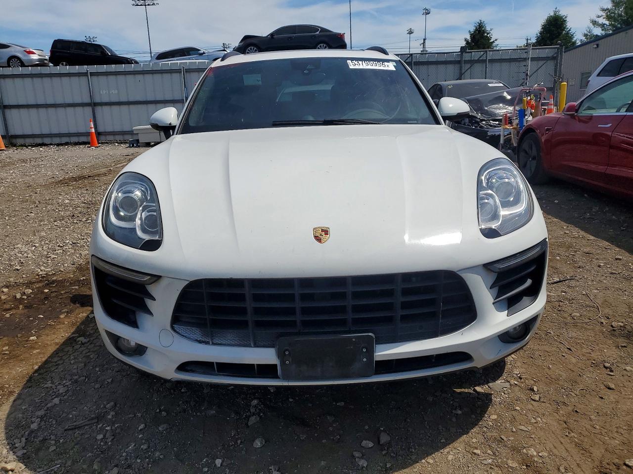 2017 Porsche Macan - Image 5