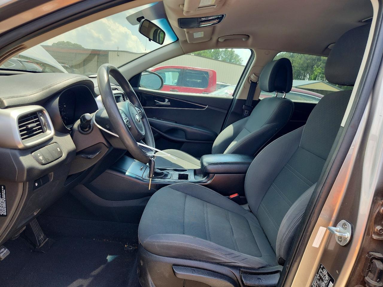 2016 Kia Sorento L - Image 7