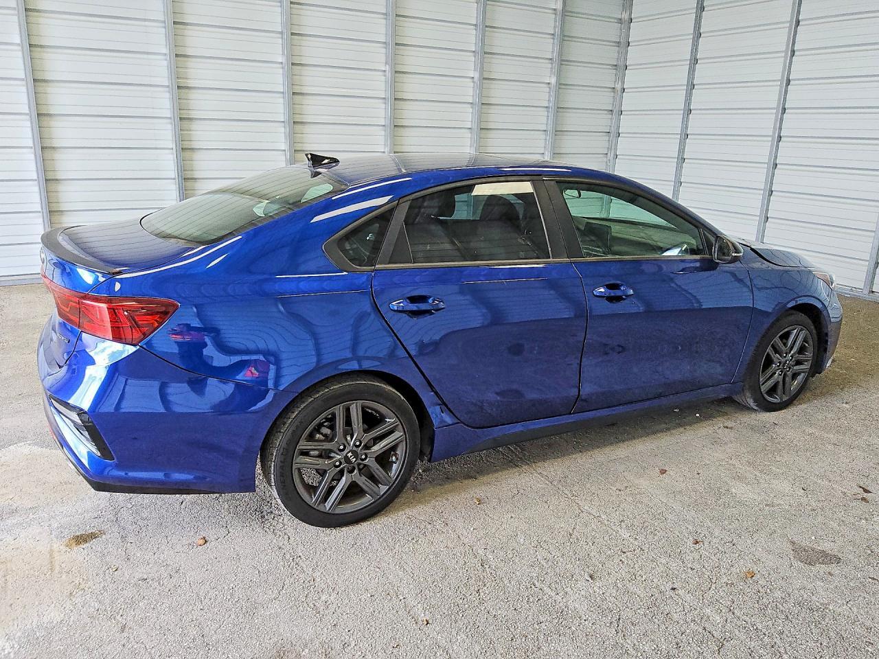 2020 Kia Forte Gt Line - Фото 3