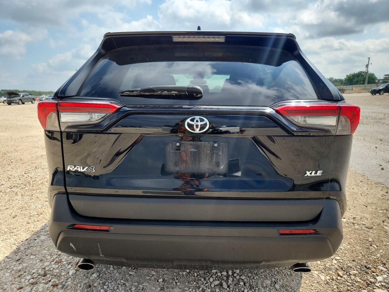 2023 Toyota Rav4 Xle - Фото 6
