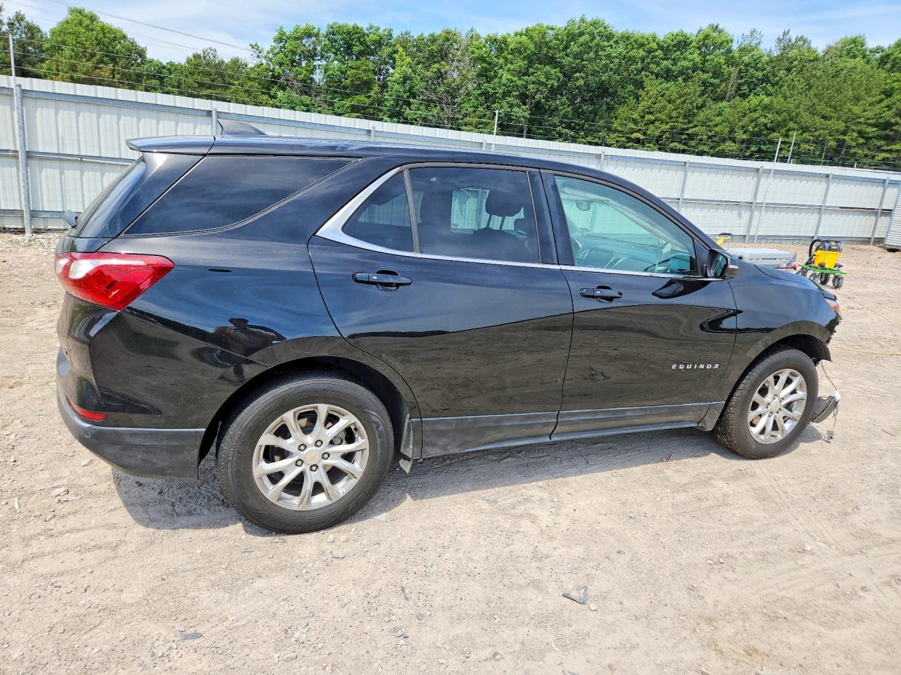 2018 Chevrolet Equinox Lt - Image 3