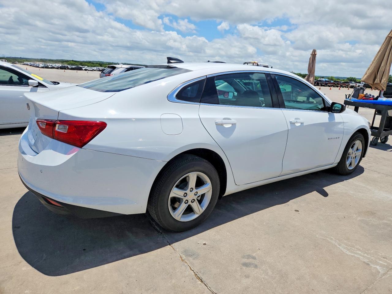 2024 Chevrolet Malibu Ls - Image 3