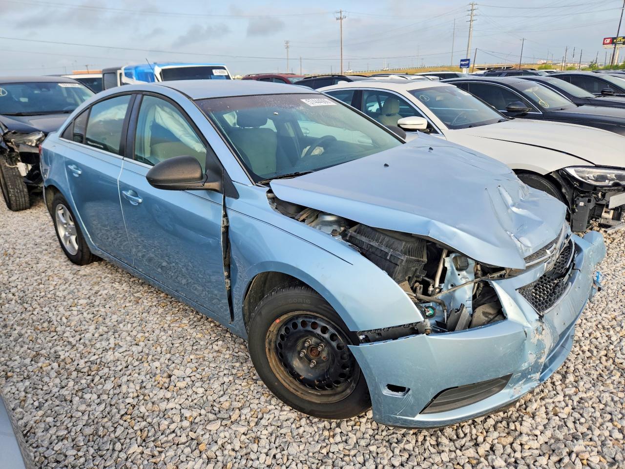 2011 Chevrolet Cruze Ls - Image 4