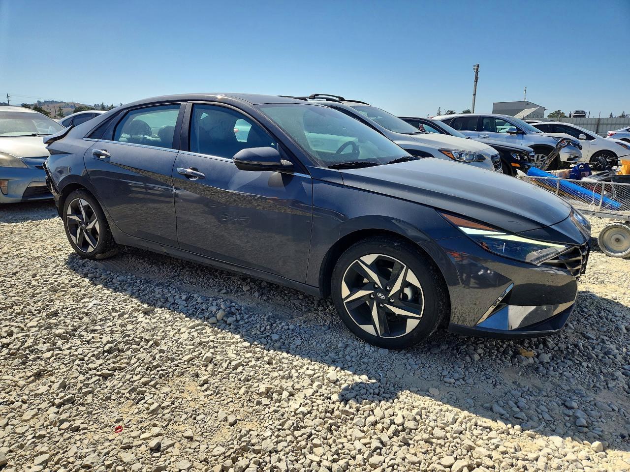 2023 Hyundai Elantra Limited - Фото 4
