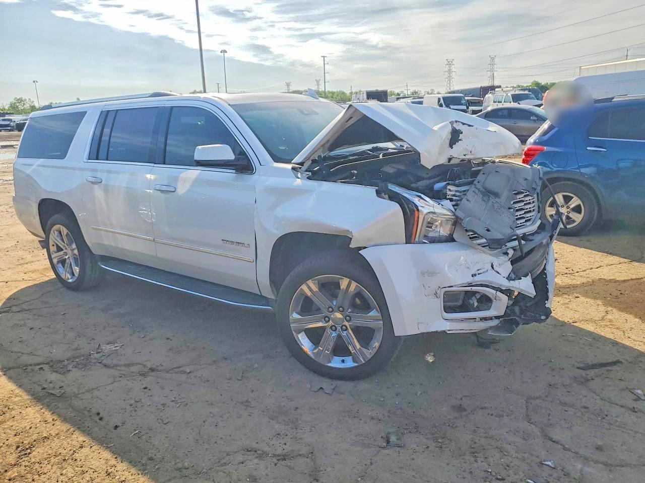 2016 GMC Yukon Xl Denali - Image 4
