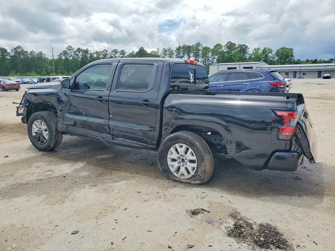 2023 Nissan Frontier Sv - Image 2