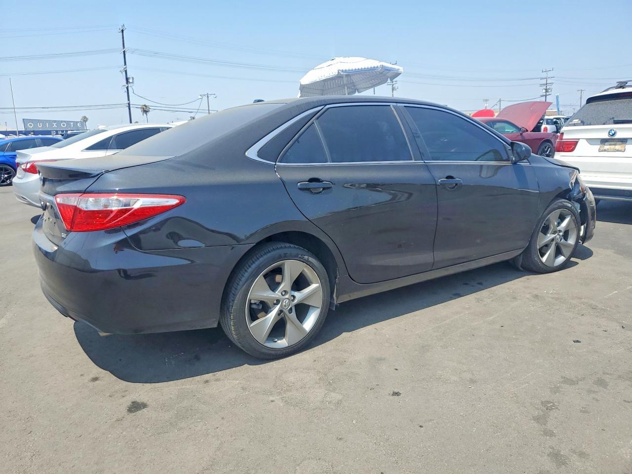 2017 Toyota Camry Xse - Фото 3