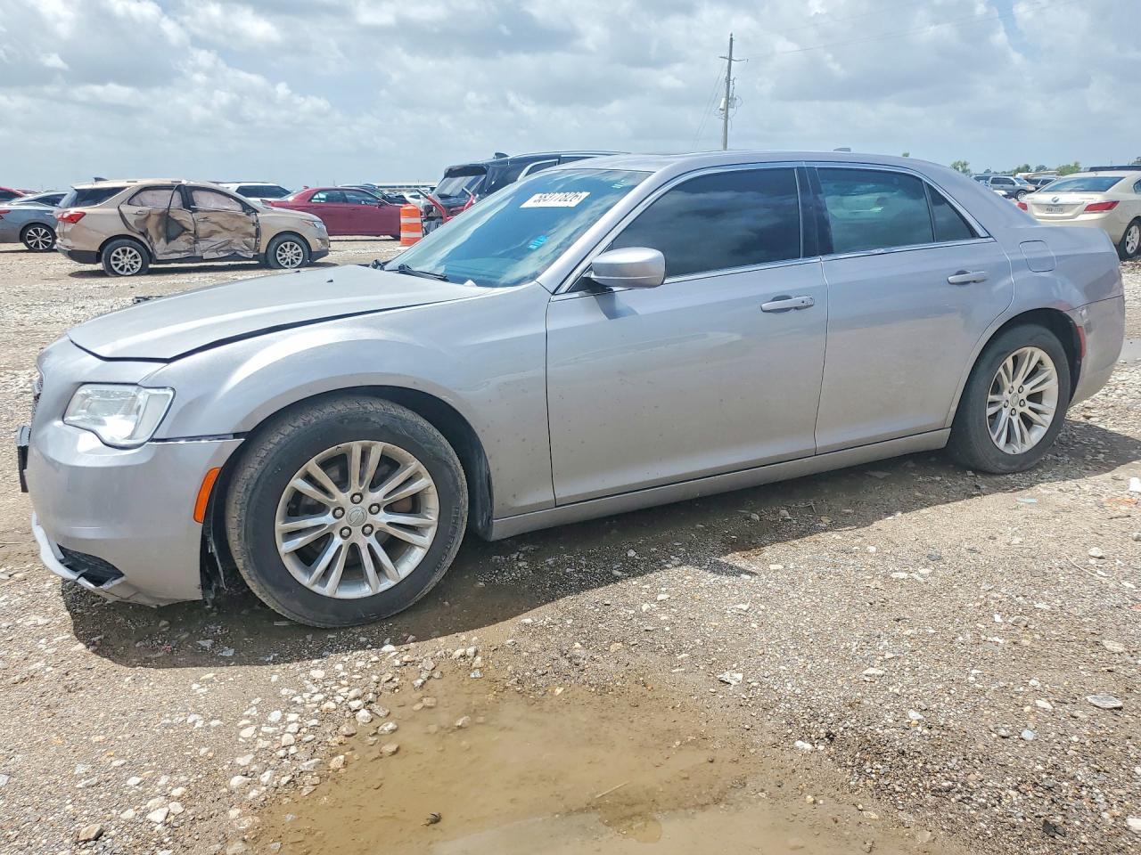 2017 Chrysler 300 Limited