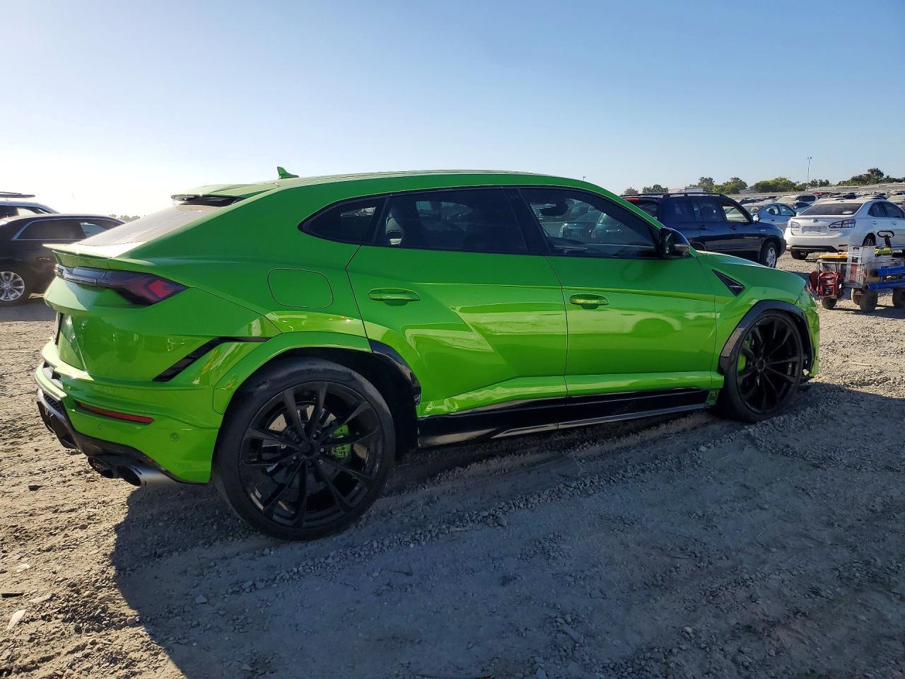 2021 Lamborghini Urus - Image 3