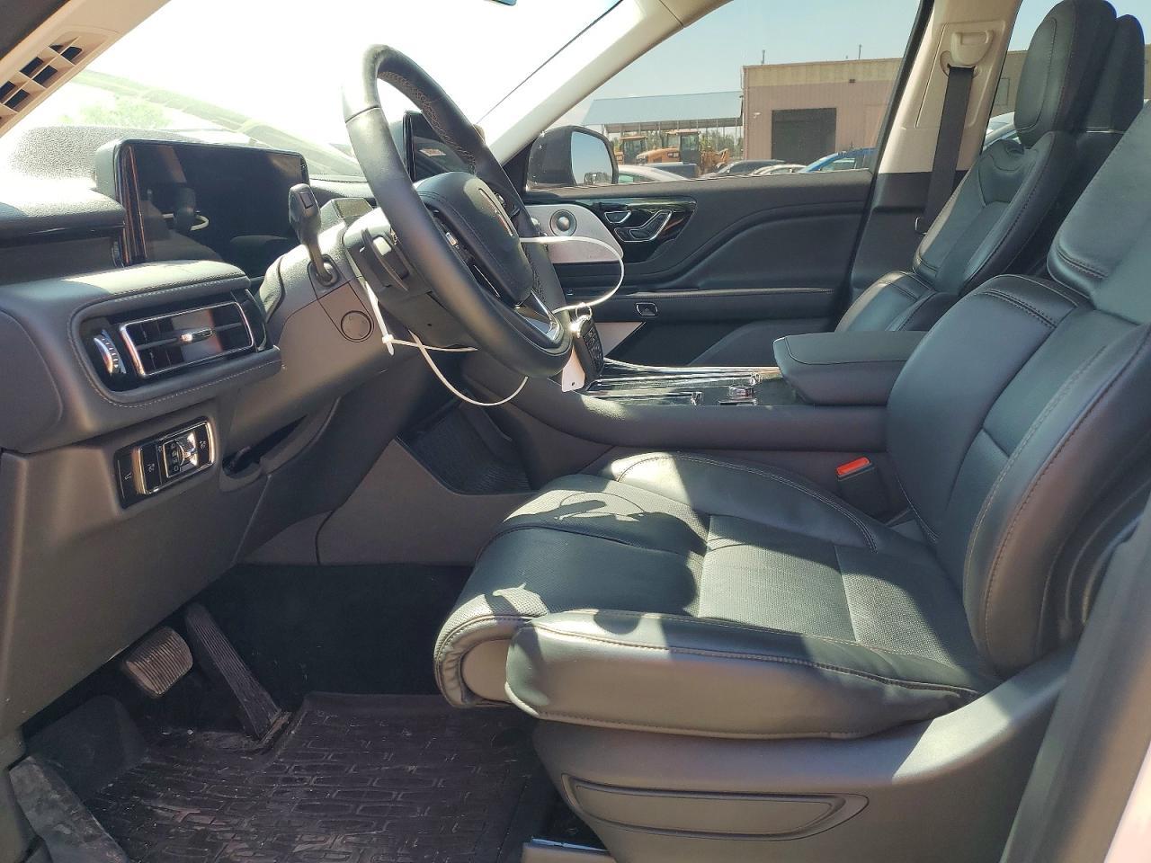 2025 Lincoln Aviator Reserve - Image 7