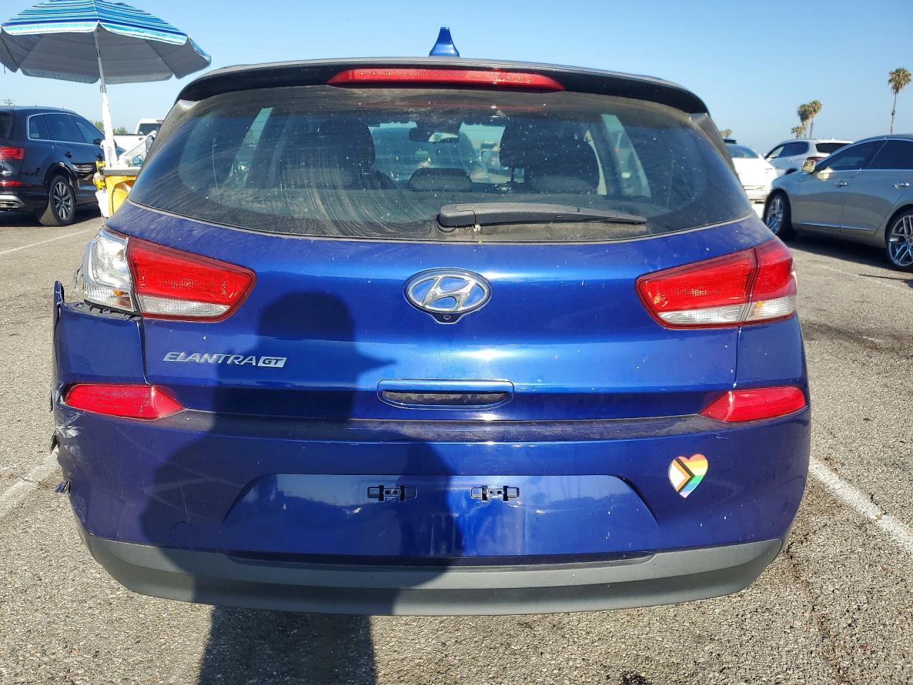 2018 Hyundai Elantra Gt Base - Фото 6