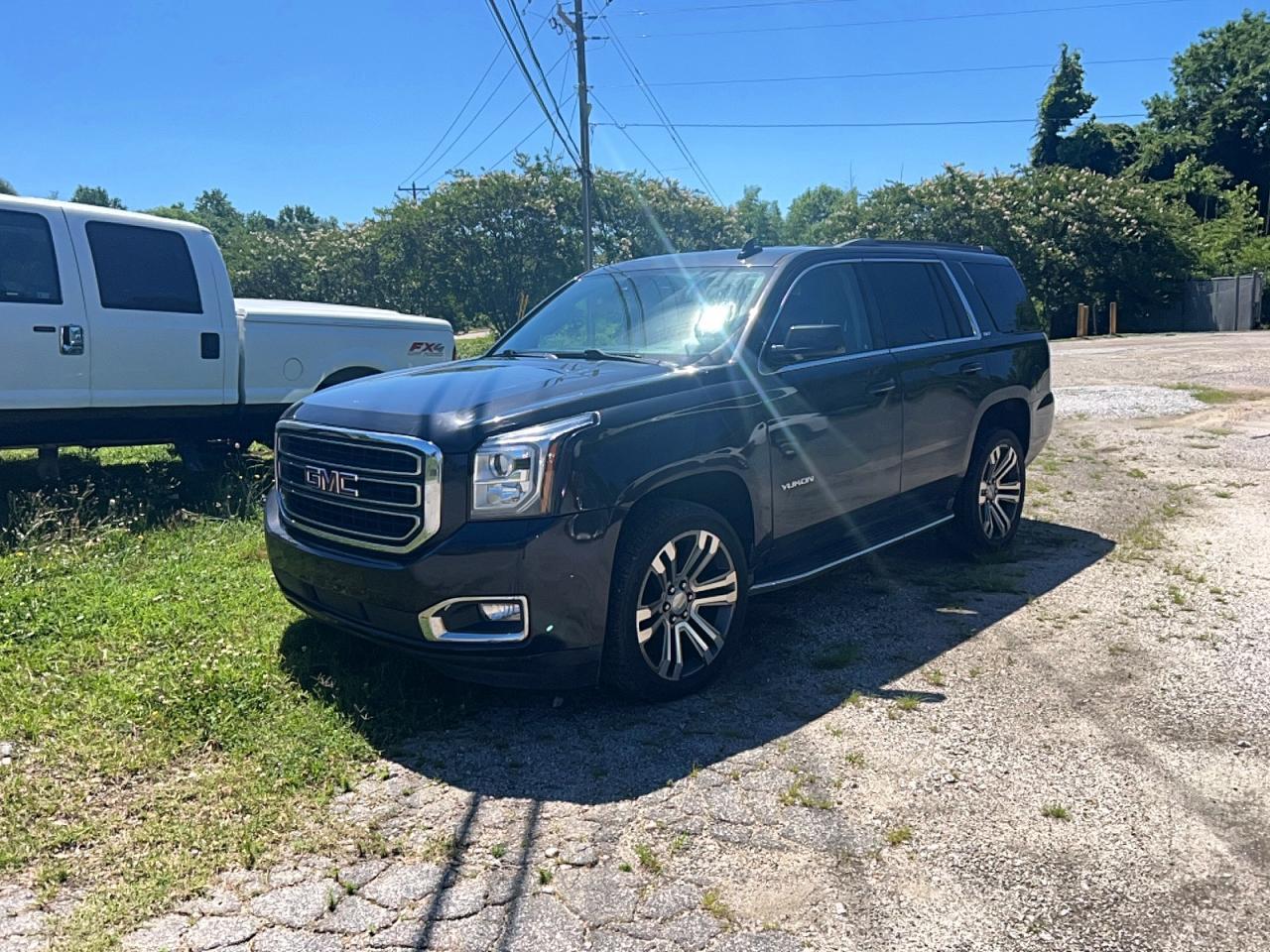 2020 GMC Yukon Slt - Фото 2