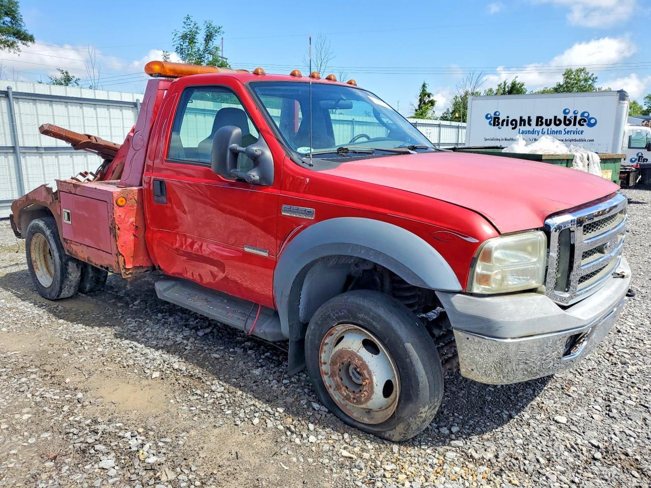 2006 Ford F550 Super Duty - Image 4