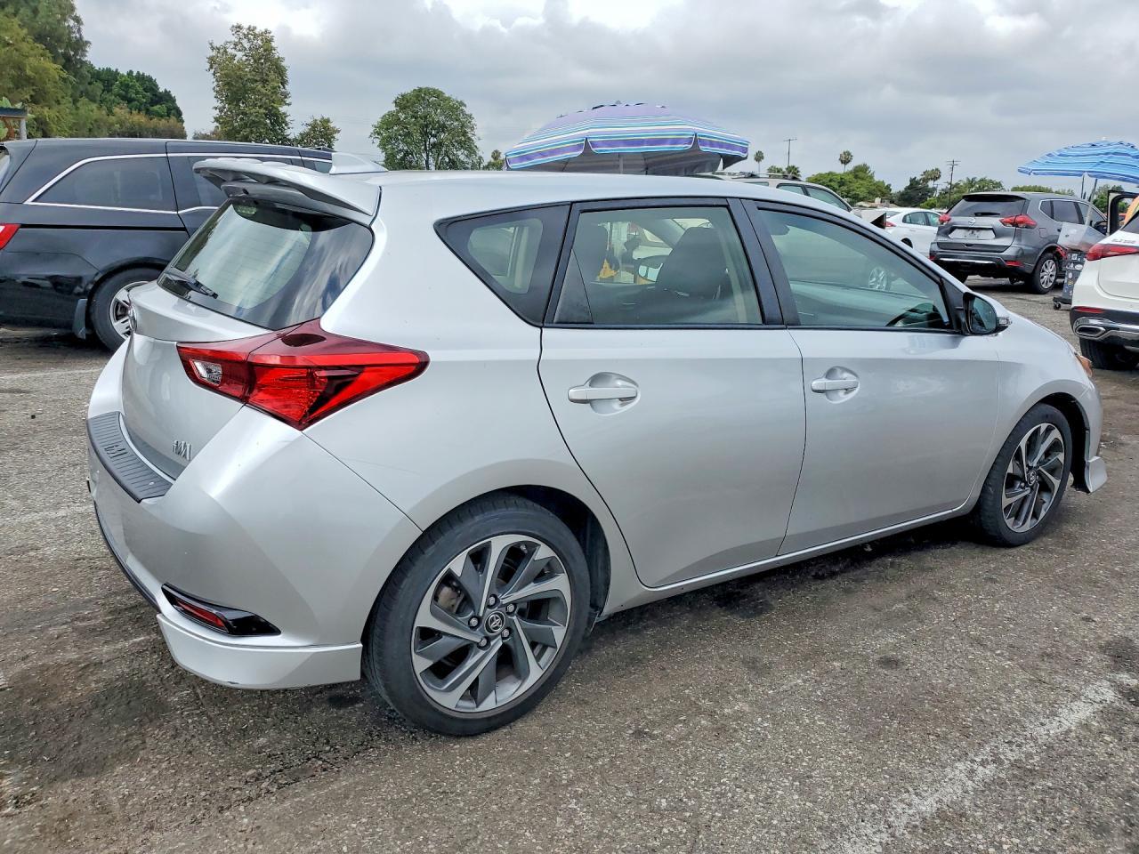 2018 Toyota Corolla Im Base - Фото 3