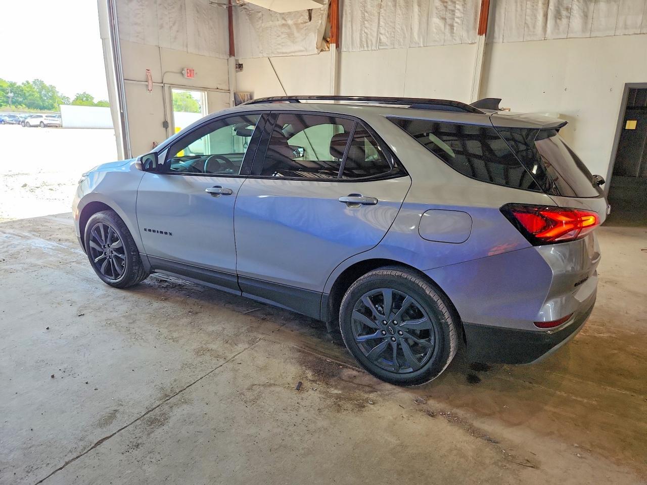 2023 Chevrolet Equinox Rs - Image 2