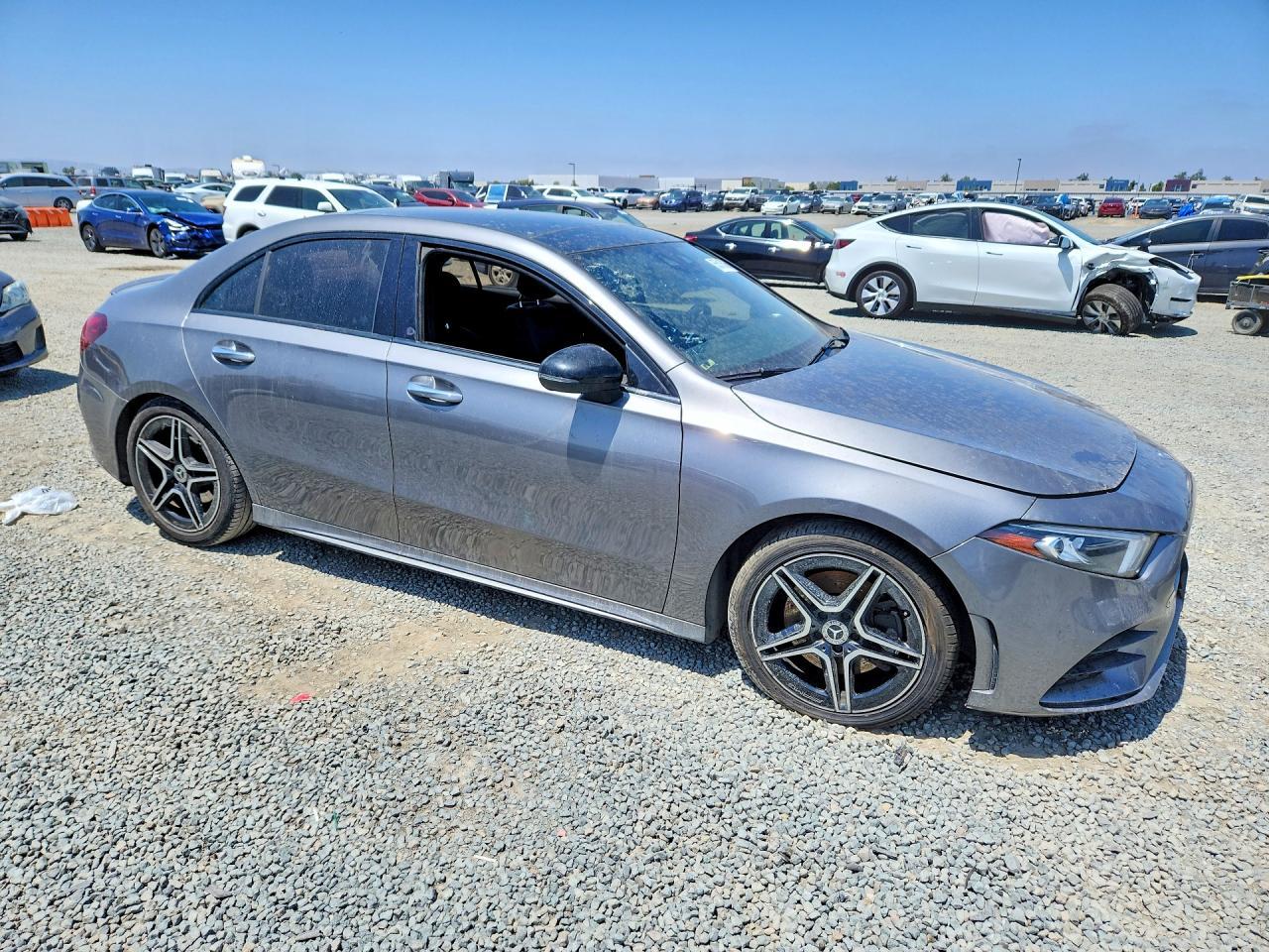 2019 Mercedes-Benz A 220 - Фото 4