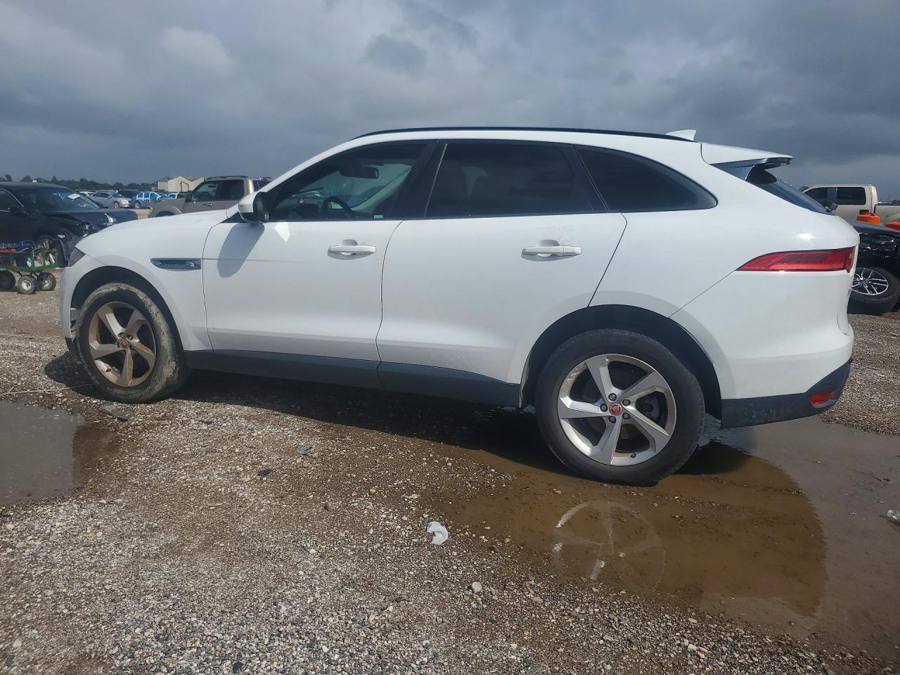 2017 Jaguar F-Pace Premium - Фото 2