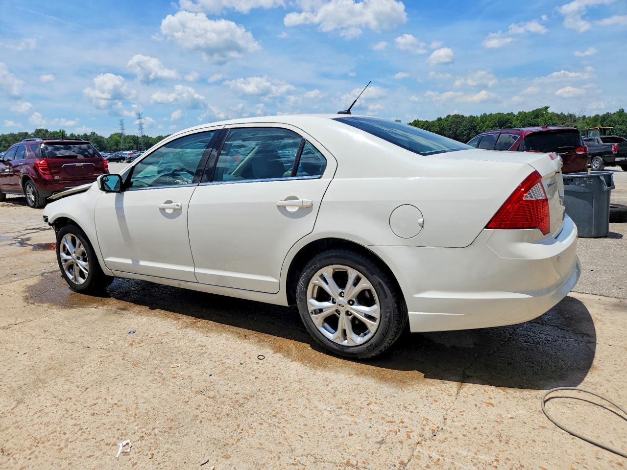 2012 Ford Fusion Se - Фото 2