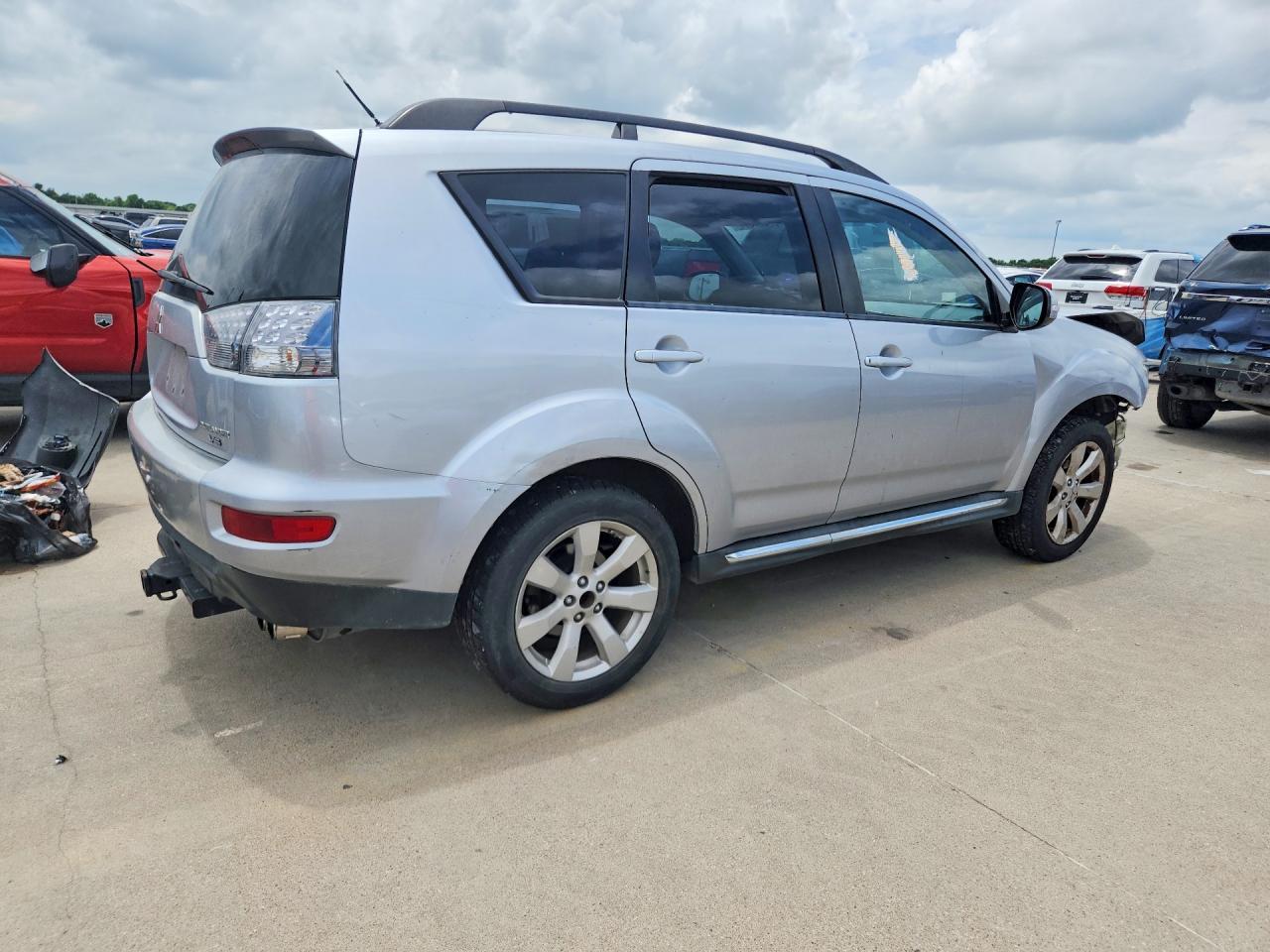 2010 Mitsubishi Outlander Xls - Image 3