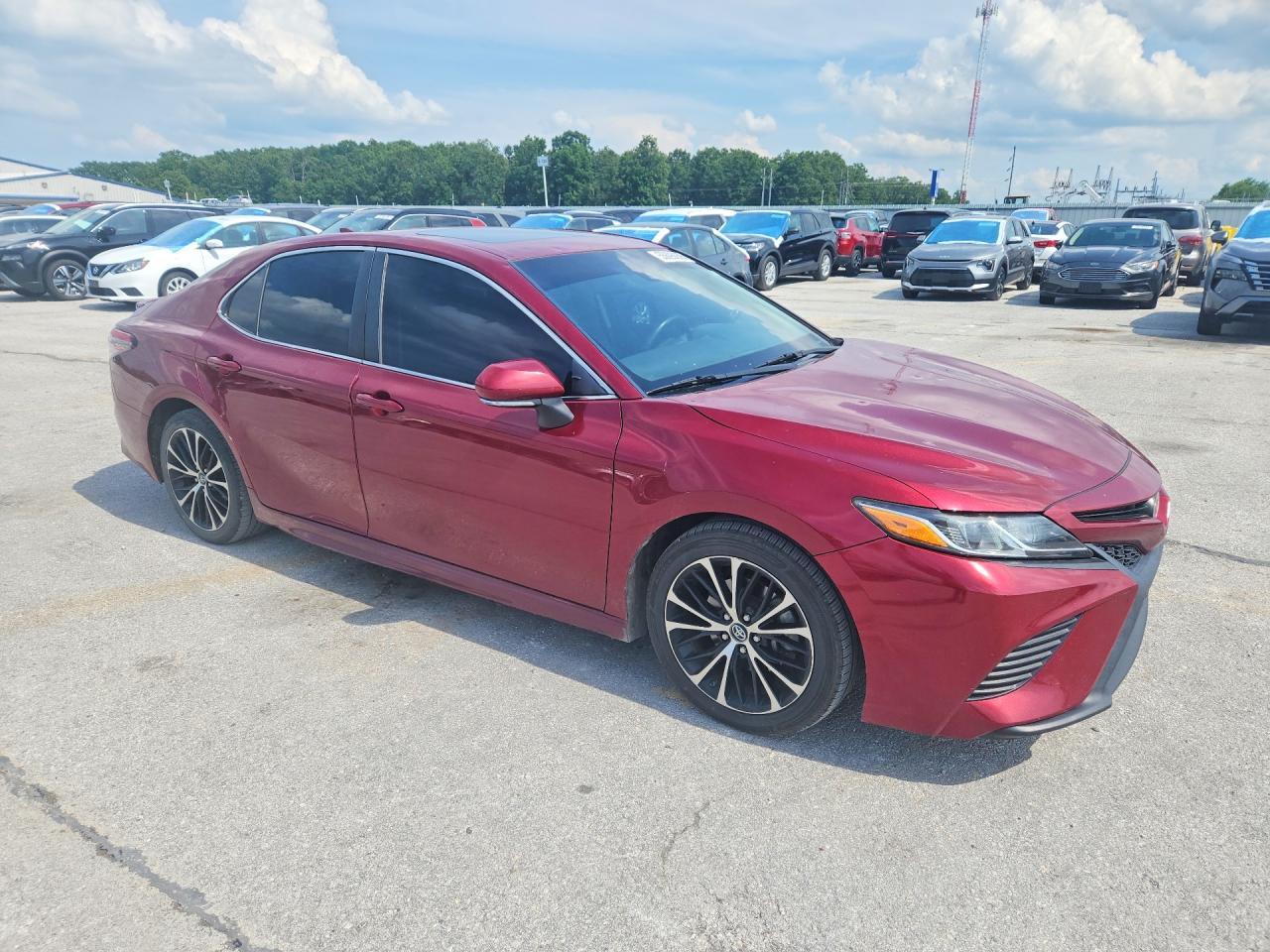 2018 Toyota Camry Se - Image 4