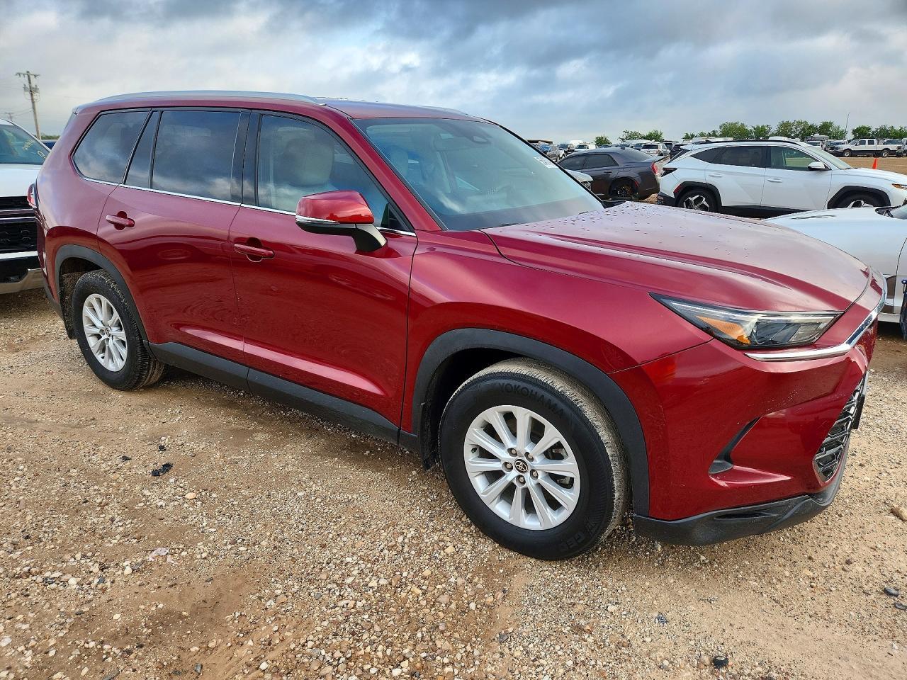2024 Toyota Grand Highlander Xle - Image 4
