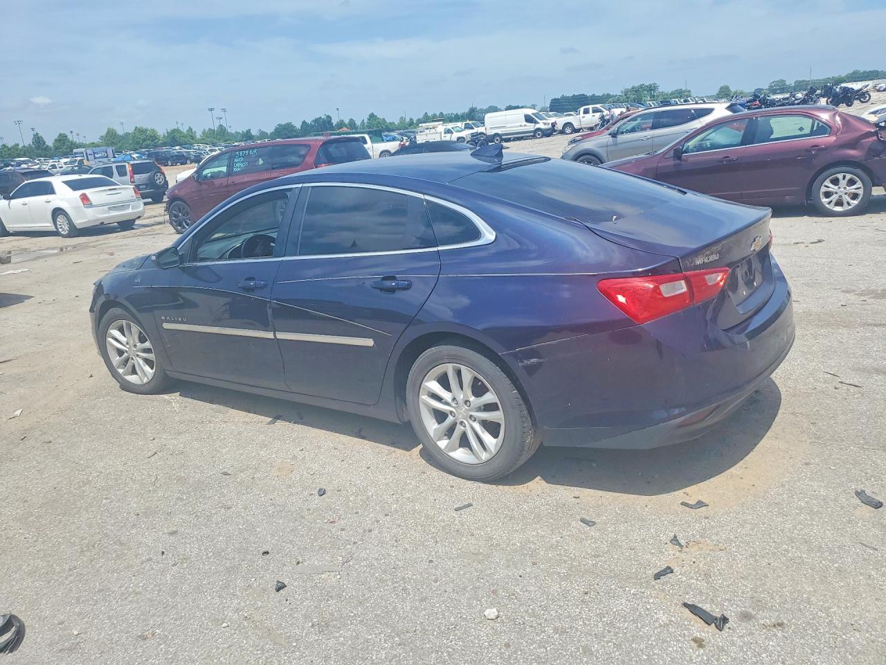 2016 Chevrolet Malibu - Фото 2