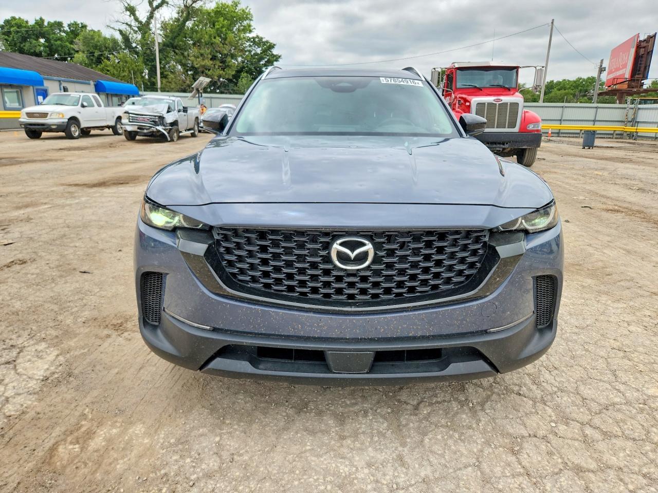 2025 Mazda Cx-50 Premium - Image 5