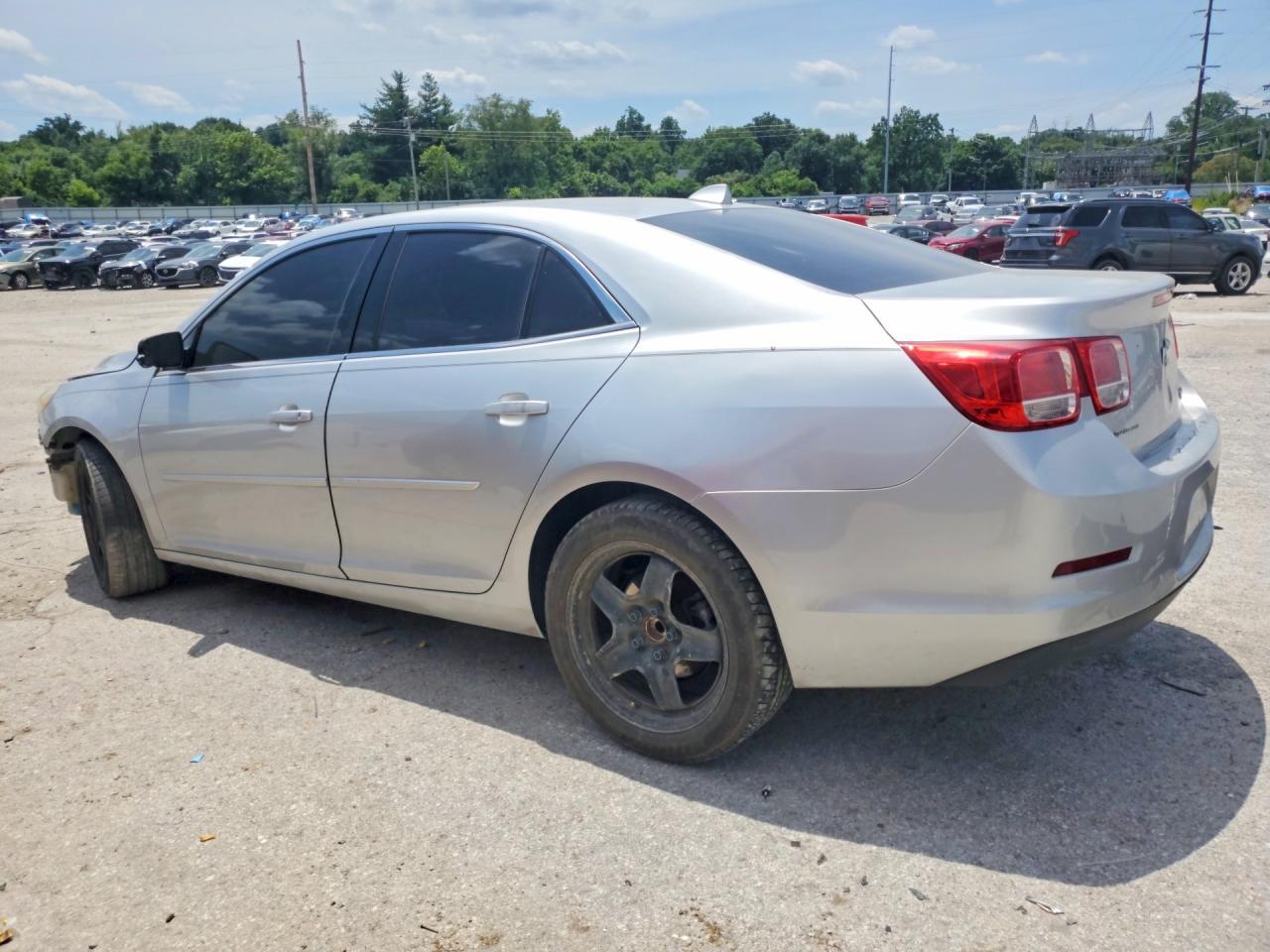 2013 Chevrolet Malibu 1Lt - Фото 2