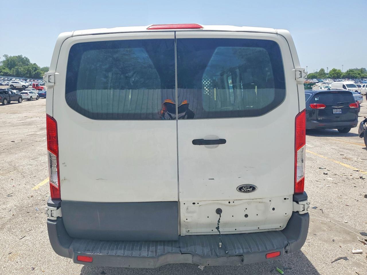 2016 Ford Transit T-250 - Image 6