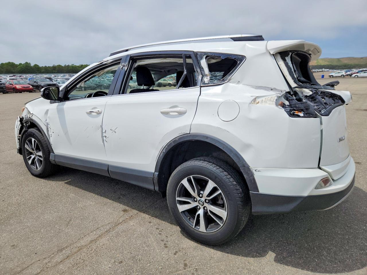 2017 Toyota Rav4 Le - Image 2