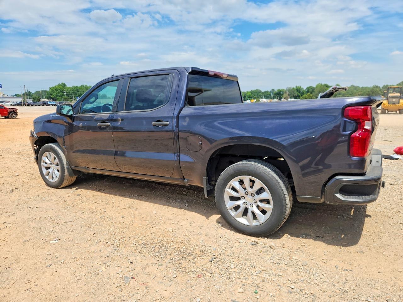 2022 Chevrolet Silverado C1500 Custom - Image 2