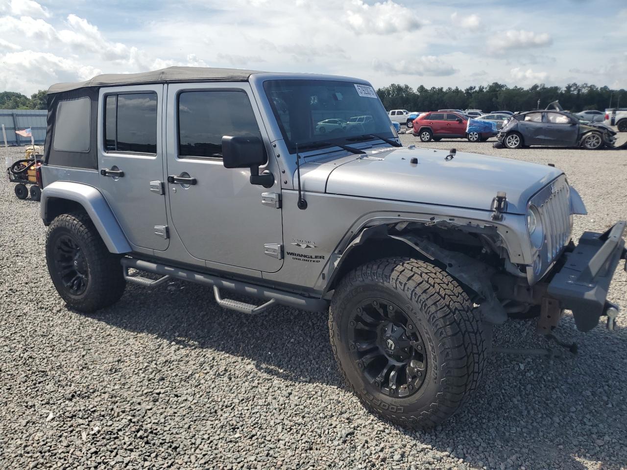 2016 Jeep Wrangler Unlimited Sahara - Фото 4
