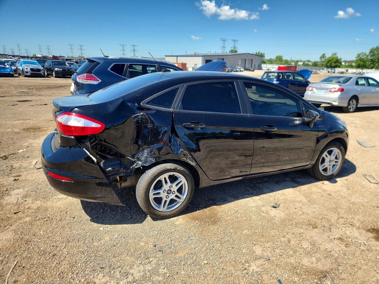 2018 Ford Fiesta Se - Фото 3